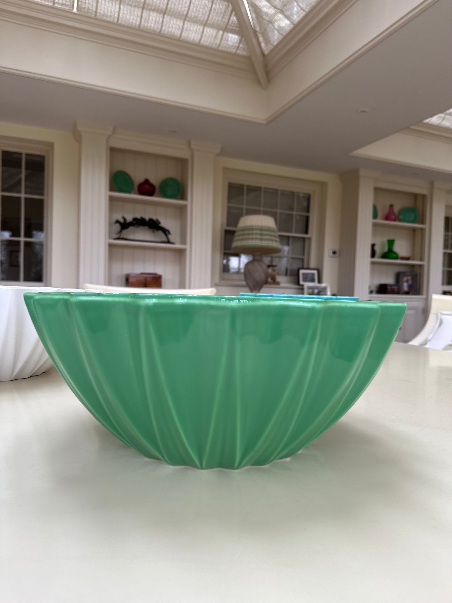 Large Pea 28cm Etoile Fluted Salad Bowl
